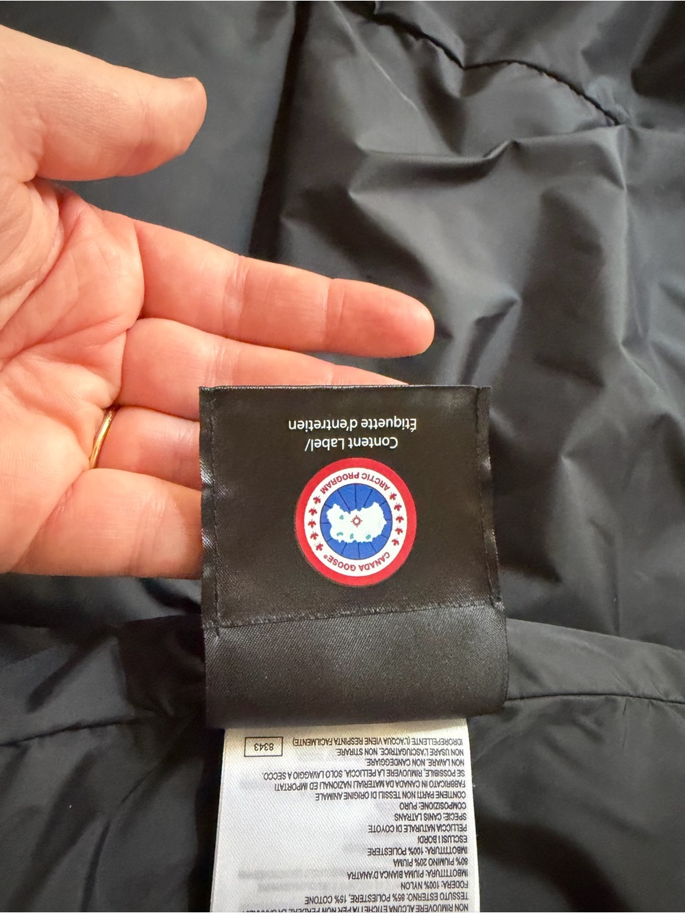 Canada Goose Red Hooded Down Puffer Coat size M NEVER WORN - Picture 13 of 15
